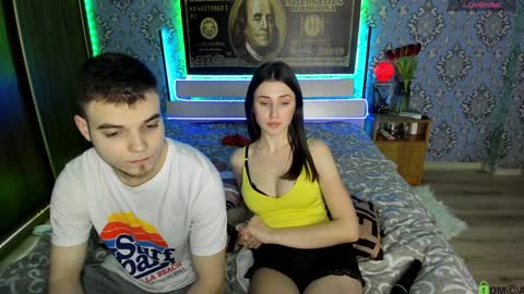 vikki and george online show from February 2025 10:20:01 PM