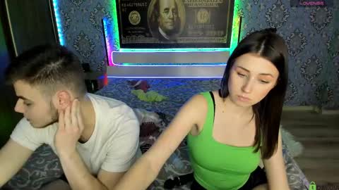 vikki and george online show from February 2025 06:35:01 PM