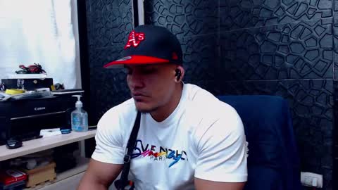 Viktor Herrera online show from February 2025 01:55:01 AM