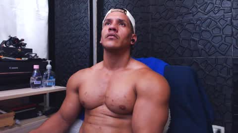 Viktor Herrera online show from September 2025 05:56:01 PM