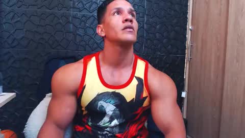 Viktor Herrera online show from November 2025 05:34:02 PM