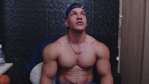 Viktor Herrera online show from December 2025 10:41:02 AM