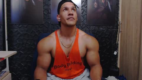 Viktor Herrera online show from April 2026 04:12:02 AM