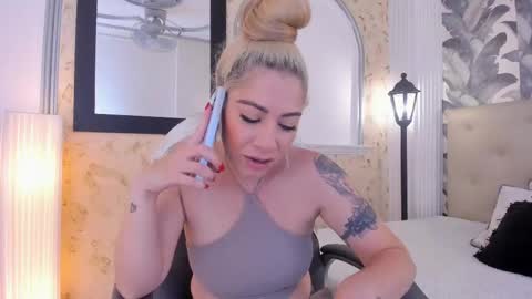 Viktoria online show from January 2025 04:41:01 PM