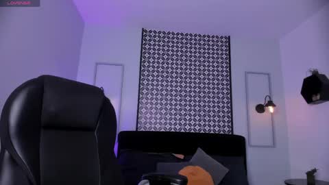 Victoria online show from April 2026 05:06:02 PM