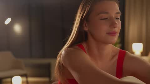 Lana online show from November 2025 10:14:02 AM