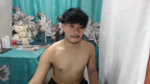 Snapshot of vin_17 chatting on September 2025 12:10:01 PM Call me Marvin online show from September 2025 12:10:01 PM