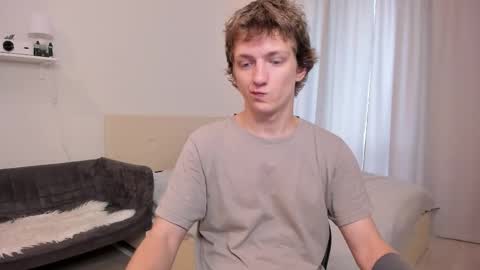 Dimoooooon online show from September 2025 08:25:02 AM