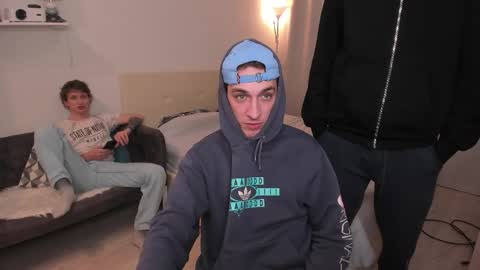 Dimoooooon online show from September 2025 12:48:02 AM