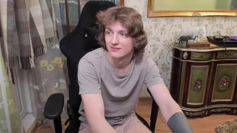 Dimoooooon online show from February 2026 12:31:01 AM