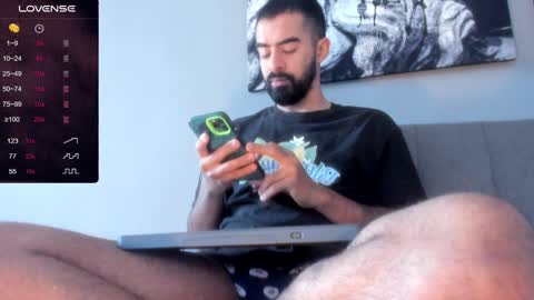 Snapshot of vince_colin chatting on December 2024 12:05:01 PM VINCE online show from December 2024 12:05:01 PM