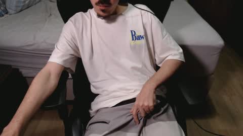 Snapshot of vincebruv chatting on December 2024 09:15:02 PM Vince Bruv online show from December 2024 09:15:02 PM