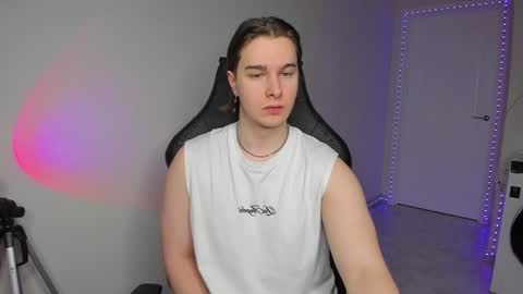 Vincent Strong online show from February 2025 07:40:01 AM