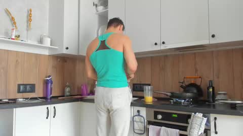 Vincent.  uncut 18cm online show from February 2025 09:05:01 AM