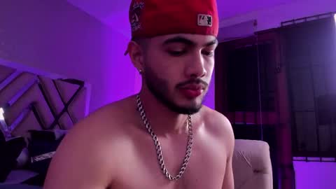 Vincent online show from December 2025 04:06:01 AM