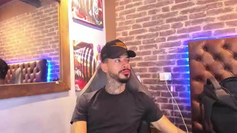 Snapshot of vinzenzrizzo chatting on October 2025 05:41:02 AM ---Vinzen--- online show from October 2025 05:41:02 AM