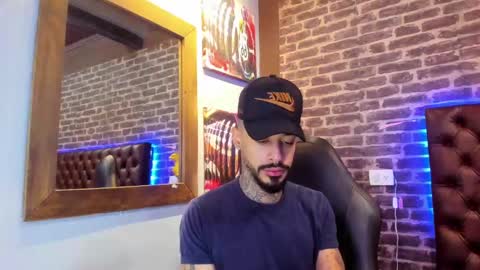 Snapshot of vinzenzrizzo chatting on November 2025 03:49:02 AM ---Vinzen--- online show from November 2025 03:49:02 AM