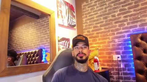 Snapshot of vinzenzrizzo chatting on November 2025 04:13:01 AM ---Vinzen--- online show from November 2025 04:13:01 AM