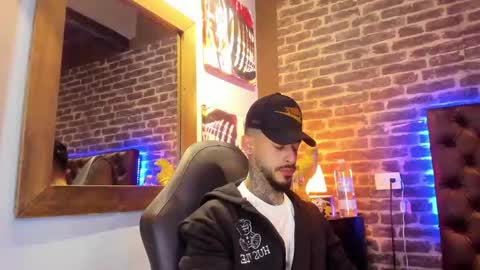 Snapshot of vinzenzrizzo chatting on November 2025 03:45:02 AM ---Vinzen--- online show from November 2025 03:45:02 AM