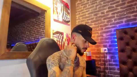 Snapshot of vinzenzrizzo chatting on November 2025 05:07:02 AM ---Vinzen--- online show from November 2025 05:07:02 AM