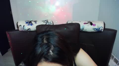 Snapshot of vio_let_ chatting on December 2024 06:26:02 PM Daniela online show from December 2024 06:26:02 PM