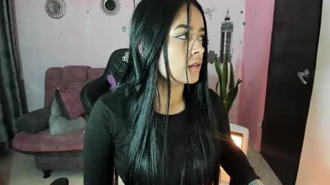 Snapshot of vio_let_ chatting on September 2025 08:49:01 AM Daniela online show from September 2025 08:49:01 AM