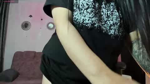 Snapshot of vio_let_ chatting on September 2025 06:17:02 AM Daniela online show from September 2025 06:17:02 AM