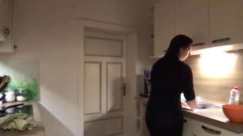 Vio online show from October 2025 05:32:01 AM