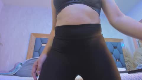 violeet_gray online show from January 2026 12:22:02 PM