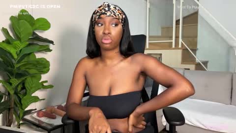 Fantasy Black Girl online show from March 2026 08:26:33 AM