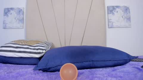 Violet online show from February 2025 04:32:02 PM