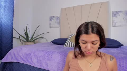 Violet online show from February 2025 12:39:01 PM