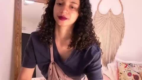 Snapshot of violet__15 chatting on February 2026 12:20:01 PM violet__15 online show from February 2026 12:20:01 PM