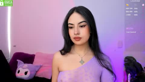 Snapshot of violet_catt chatting on September 2025 07:13:01 PM Violeta online show from September 2025 07:13:01 PM
