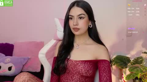 Snapshot of violet_catt chatting on October 2025 06:29:01 PM Violeta online show from October 2025 06:29:01 PM