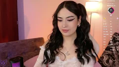 Snapshot of violet_catt chatting on July 2026 06:13:01 PM Violeta online show from July 2026 06:13:01 PM