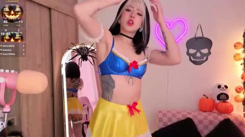 violet online show from October 2025 09:16:02 PM