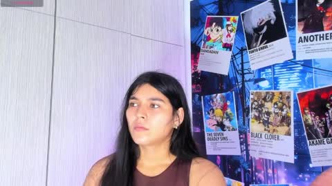 Violet Fiore online show from April 2026 05:43:01 PM