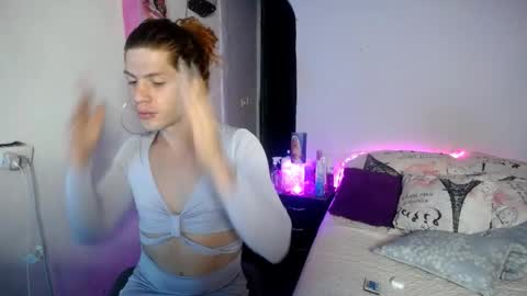 violet_hyuga online show from February 2026 02:18:02 AM