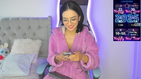 Snapshot of violet_rost chatting on January 2025 02:14:02 PM Violet online show from January 2025 02:14:02 PM