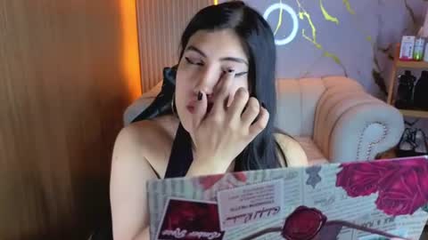 Snapshot of violet_tf chatting on July 2026 08:11:01 PM Violet online show from July 2026 08:11:01 PM