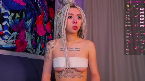 Violet online show from January 2025 04:58:01 AM