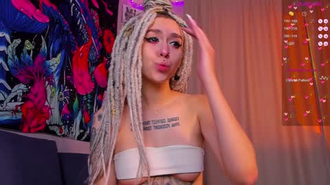 Violet online show from January 2025 08:14:01 AM