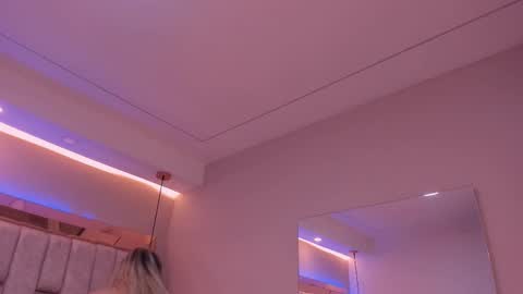 Snapshot of violeta_abel chatting on September 2025 10:05:01 AM Violeta online show from September 2025 10:05:01 AM