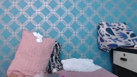 Snapshot of violeta_cute18 chatting on January 2025 01:09:02 AM Violeta online show from January 2025 01:09:02 AM