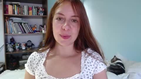 Violeta Peter online show from September 2025 09:47:02 PM