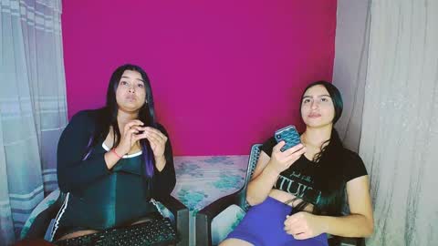 Snapshot of violeta_rouses chatting on February 2025 03:06:01 AM violeta_rouses online show from February 2025 03:06:01 AM