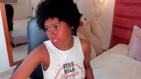 Snapshot of violeta_ruizz chatting on November 2025 12:17:01 PM Violeta Ruiz online show from November 2025 12:17:01 PM