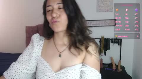 Snapshot of violeta_scott_ chatting on June 2026 04:00:01 PM violeta_scott_ online show from June 2026 04:00:01 PM