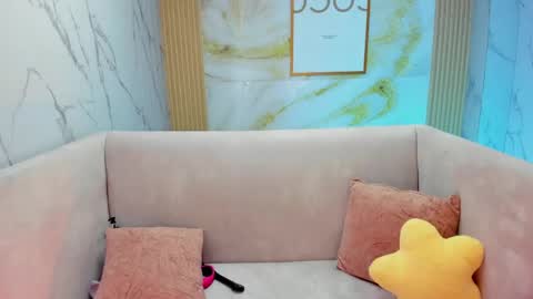 Snapshot of violeta_sub chatting on May 2026 01:26:01 PM IG violeta sub online show from May 2026 01:26:01 PM